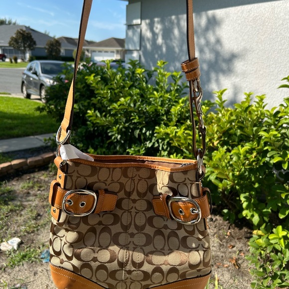 Coach Tan and Brown Women's Bag - Picture 1 of 10
